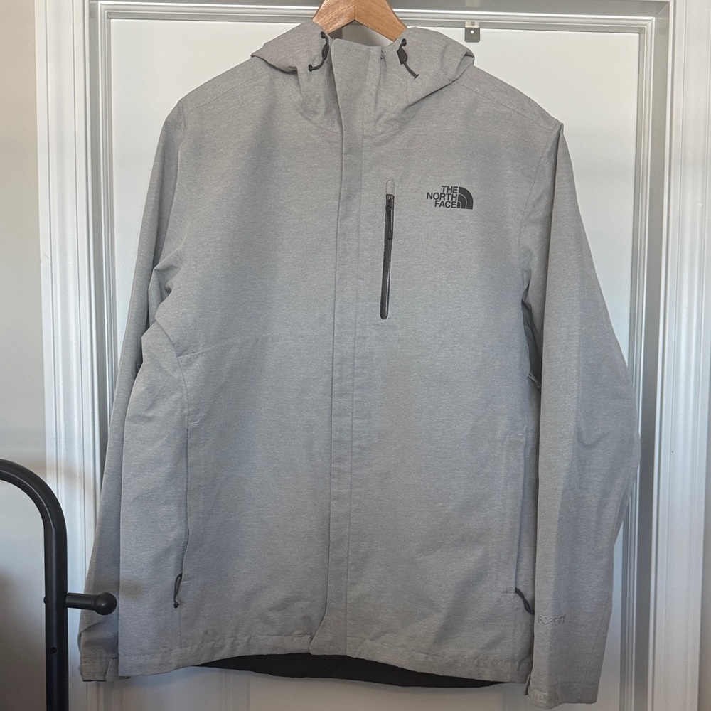 The North Face Men's Light Gray Performance Jacket